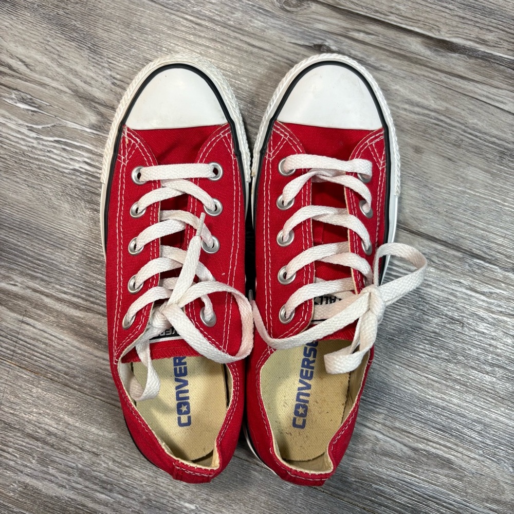 Converse Chuck Taylor All Star Red Canvas Low-Top Sneakers Unisex W6 M4